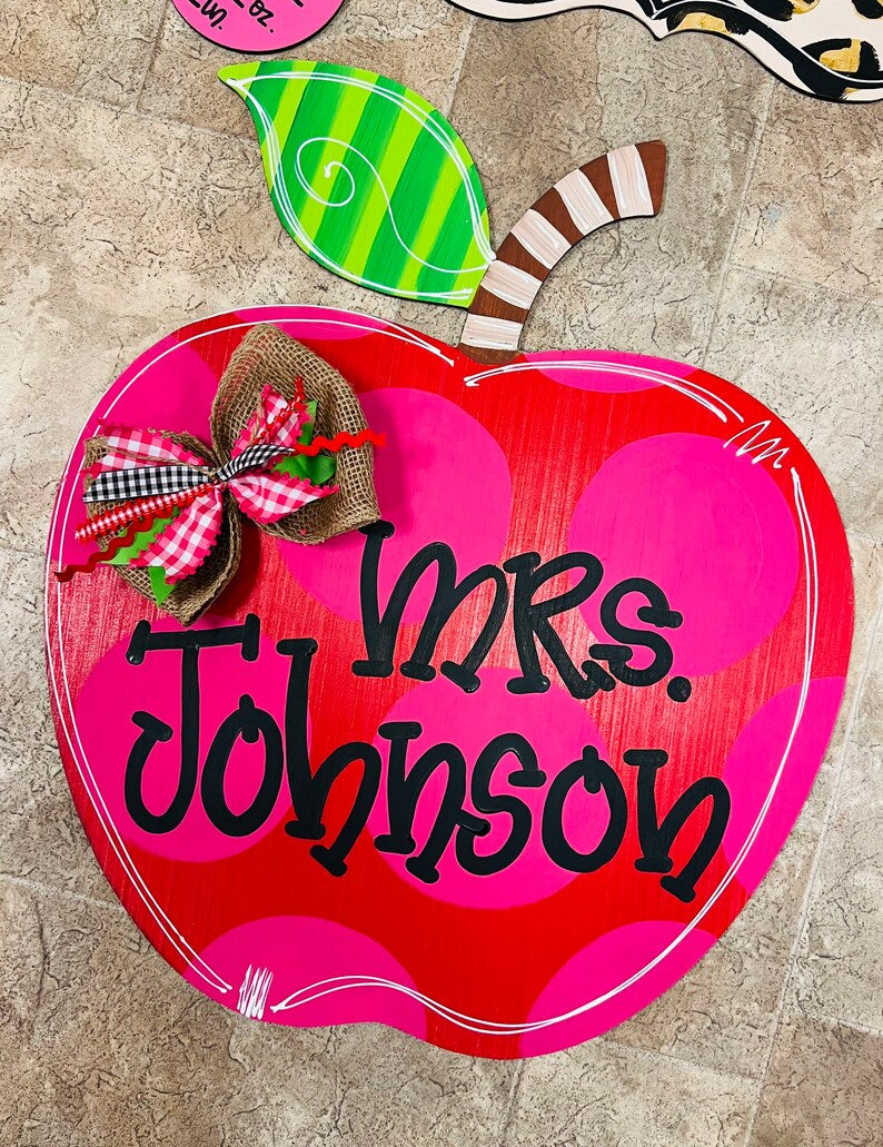 Apple Teacher Doorhanger