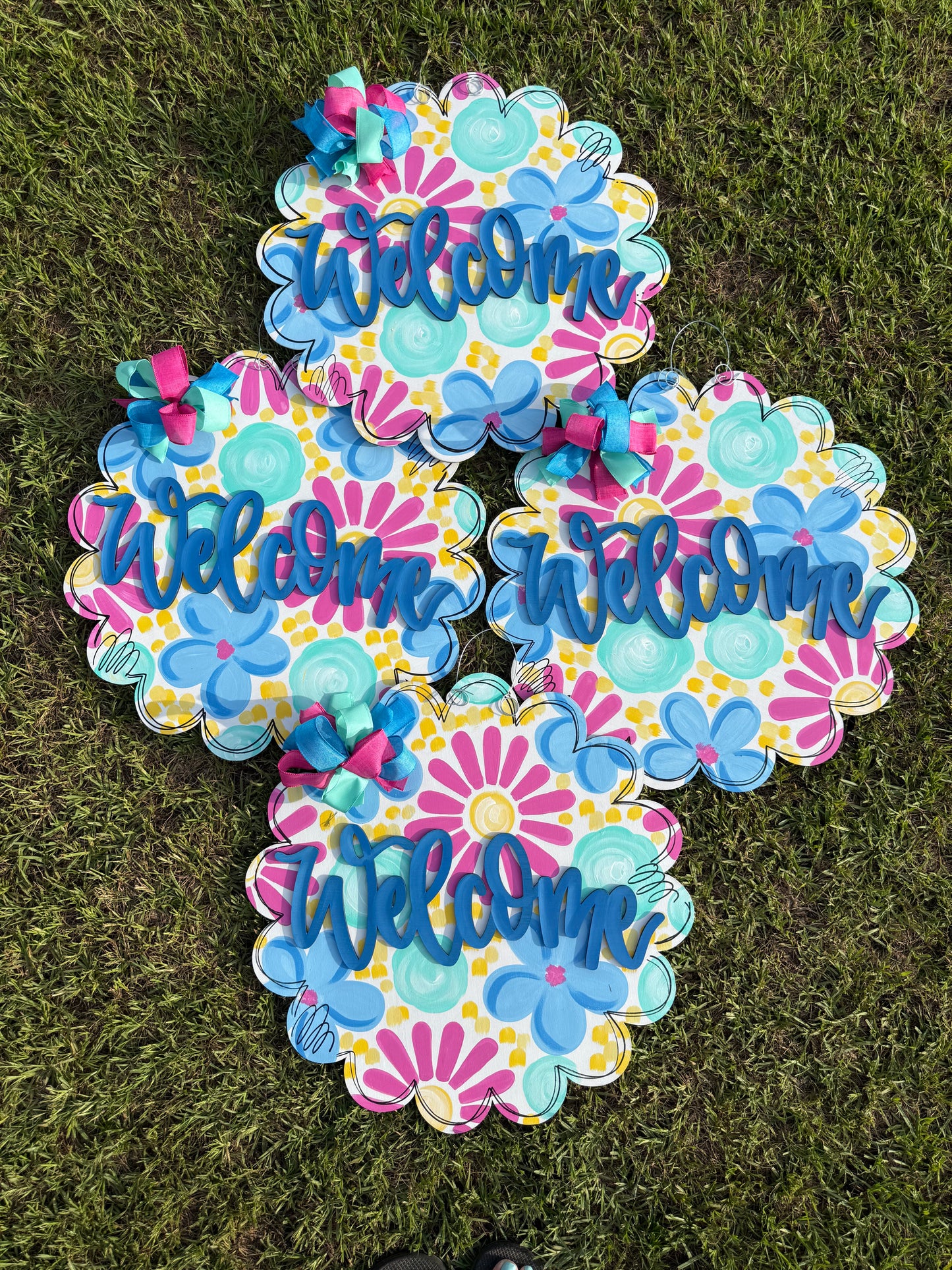 Whimsical Scalloped Floral Doorhanger
