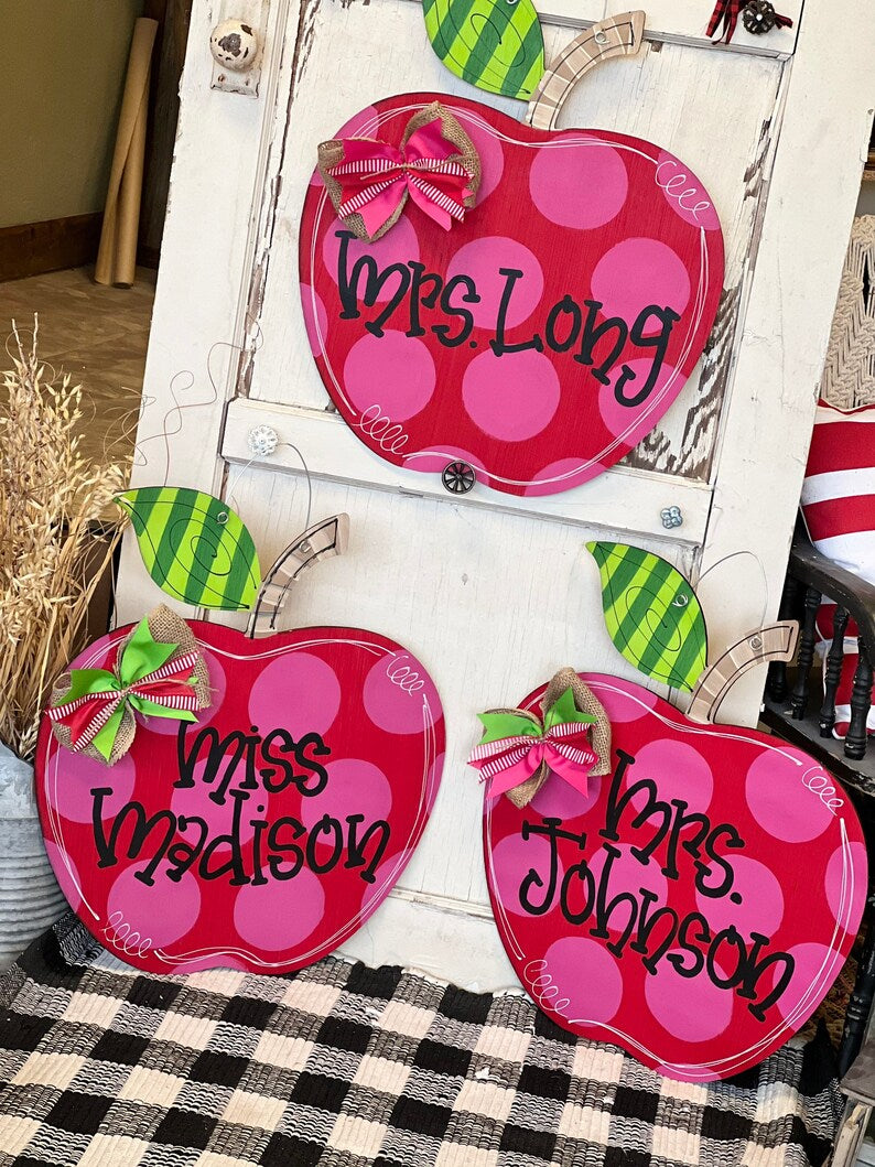 Apple Teacher Doorhanger
